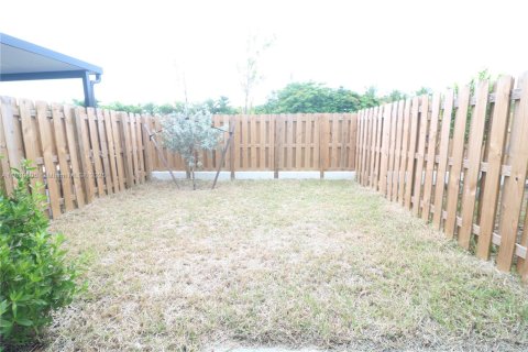 House in Homestead, Florida 3 bedrooms, 123.37 sq.m. № 1828297 - photo 20