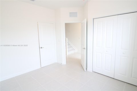 House in Homestead, Florida 3 bedrooms, 123.37 sq.m. № 1828297 - photo 6