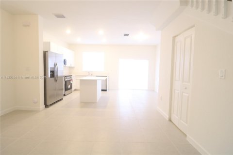 House in Homestead, Florida 3 bedrooms, 123.37 sq.m. № 1828297 - photo 8