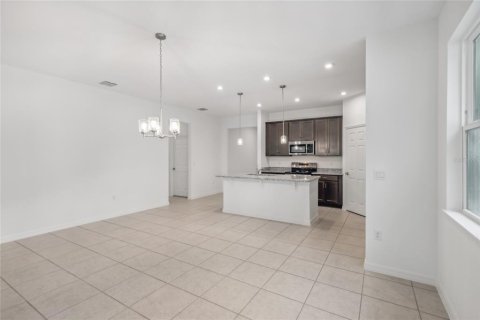 Villa ou maison à vendre à DeLand, Floride: 4 chambres, 205.31 m2 № 1795233 - photo 5