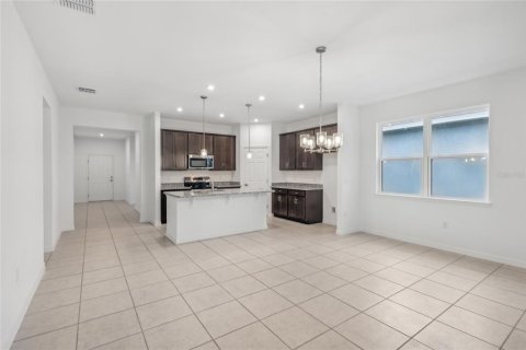 Villa ou maison à vendre à DeLand, Floride: 4 chambres, 205.31 m2 № 1795233 - photo 4