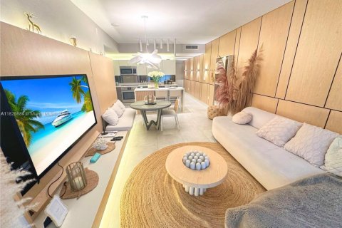 Снять в аренду кондоминиум в Майами, Флорида 2 спальни, 86.68м2, № 1794598 - фото 2