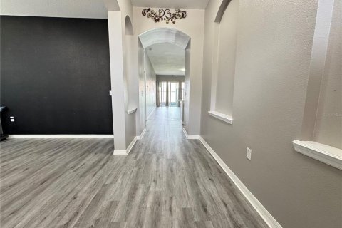 Villa ou maison à louer à Wimauma, Floride: 4 chambres, 193.24 m2 № 2389020 - photo 5