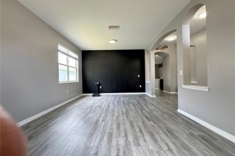 Villa ou maison à louer à Wimauma, Floride: 4 chambres, 193.24 m2 № 2389020 - photo 8