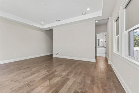 Casa en venta en Tampa, Florida, 5 dormitorios, 544.69 m2 № 2347852 - foto 26