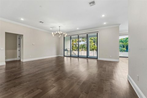 Casa en venta en Tampa, Florida, 5 dormitorios, 544.69 m2 № 2347852 - foto 13