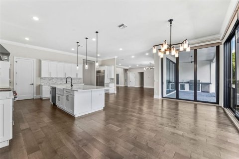 Casa en venta en Tampa, Florida, 5 dormitorios, 544.69 m2 № 2347852 - foto 23