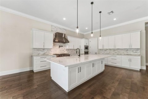 Casa en venta en Tampa, Florida, 5 dormitorios, 544.69 m2 № 2347852 - foto 17