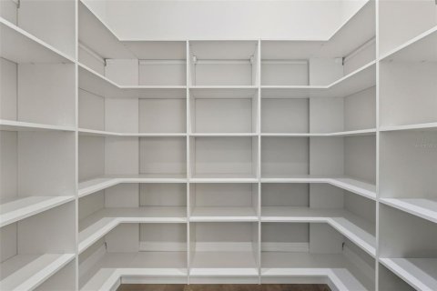 Casa en venta en Tampa, Florida, 5 dormitorios, 544.69 m2 № 2347852 - foto 20