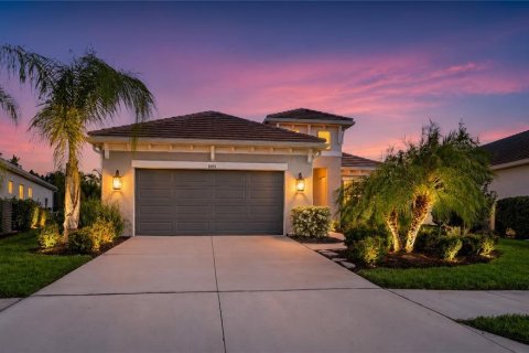 House in Sarasota, Florida 3 bedrooms, 191.75 sq.m. № 2120348