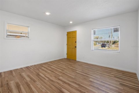 Villa ou maison à vendre à Orlando, Floride: 3 chambres, 95.78 m2 № 2323036 - photo 5