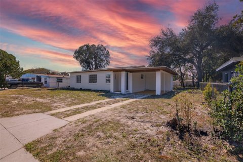 Villa ou maison à vendre à Orlando, Floride: 3 chambres, 95.78 m2 № 2323036 - photo 2