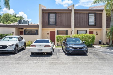 Adosado en venta en Pembroke Pines, Florida, 2 dormitorios, 112.78 m2 № 2178069 - foto 5