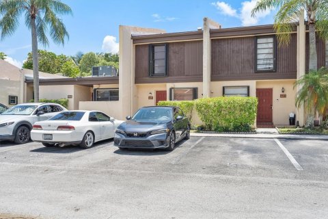 Adosado en venta en Pembroke Pines, Florida, 2 dormitorios, 112.78 m2 № 2178069 - foto 4