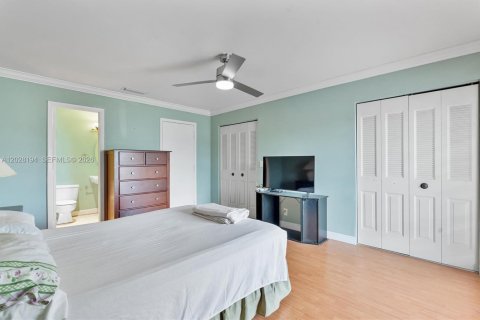 Adosado en venta en Pembroke Pines, Florida, 2 dormitorios, 112.78 m2 № 2178069 - foto 24