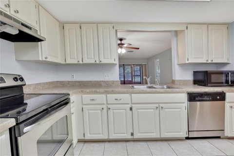 Condominio en venta en Homosassa, Florida, 2 dormitorios, 101.91 m2 № 2204997 - foto 16