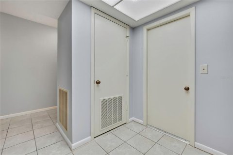 Condominio en venta en Homosassa, Florida, 2 dormitorios, 101.91 m2 № 2204997 - foto 15