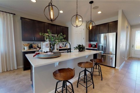 Casa en venta en Lake Wales, Florida, 4 dormitorios, 177.54 m2 № 1787630 - foto 3