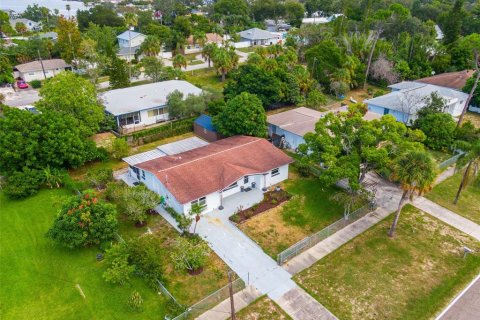 Villa ou maison à vendre à Tarpon Springs, Floride: 3 chambres, 159.79 m2 № 2354963 - photo 3