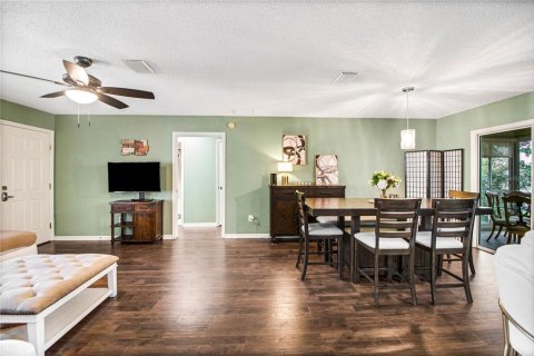 Casa en venta en The Villages, Florida, 3 dormitorios, 129.32 m2 № 2383338 - foto 19
