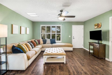 Casa en venta en The Villages, Florida, 3 dormitorios, 129.32 m2 № 2383338 - foto 12