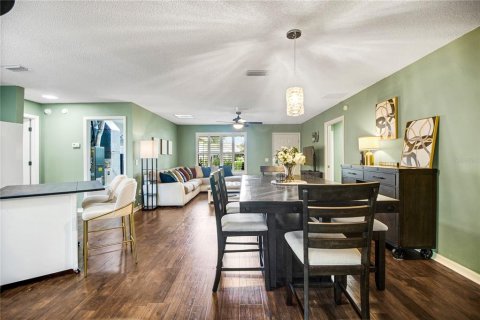 Casa en venta en The Villages, Florida, 3 dormitorios, 129.32 m2 № 2383338 - foto 27