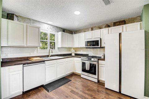 Casa en venta en The Villages, Florida, 3 dormitorios, 129.32 m2 № 2383338 - foto 30