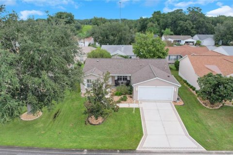 Casa en The Villages, Florida 3 dormitorios, 129.32 m2 № 2383338