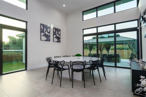 Casa en alquiler en Plantation, Florida, 8 dormitorios, 485.97 m2 № 2152563 - foto 15
