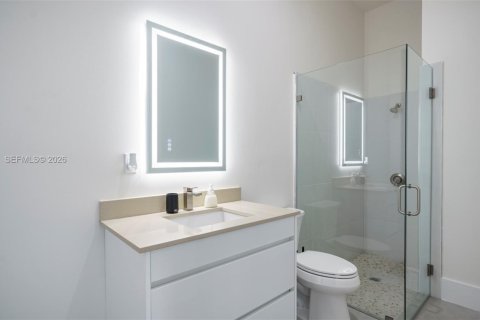 Casa en alquiler en Plantation, Florida, 8 dormitorios, 485.97 m2 № 2152563 - foto 11