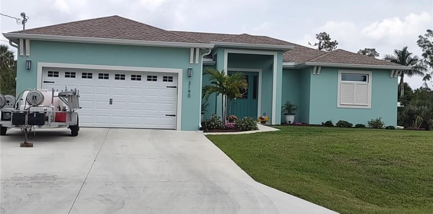 House in North Port, Florida 3 bedrooms, 170.94 sq.m. № 1597749
