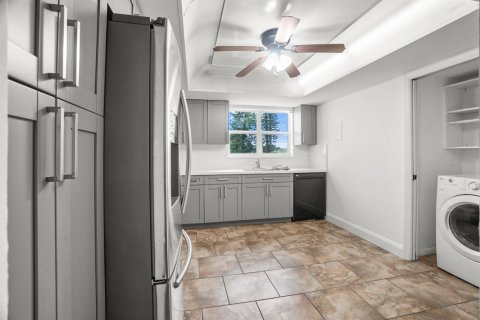 Condo in Weston, Florida, 2 bedrooms  № 2083405 - photo 12