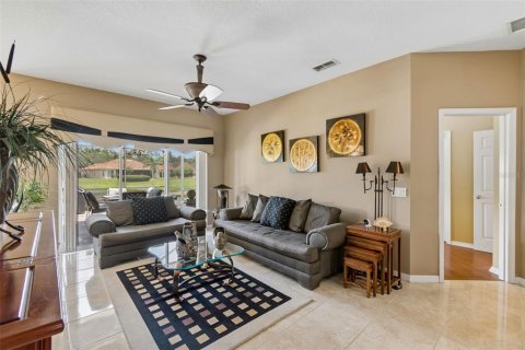 House in Kissimmee, Florida 2 bedrooms, 138.52 sq.m. № 2138280 - photo 7