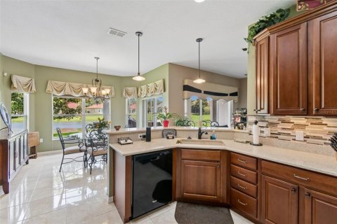 House in Kissimmee, Florida 2 bedrooms, 138.52 sq.m. № 2138280 - photo 10