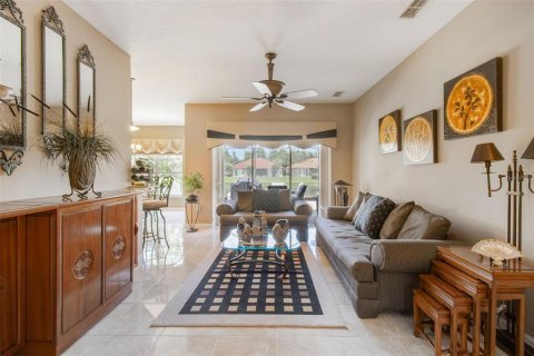House in Kissimmee, Florida 2 bedrooms, 138.52 sq.m. № 2138280 - photo 8
