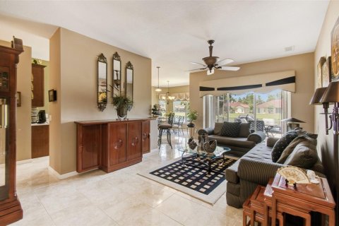 House in Kissimmee, Florida 2 bedrooms, 138.52 sq.m. № 2138280 - photo 6