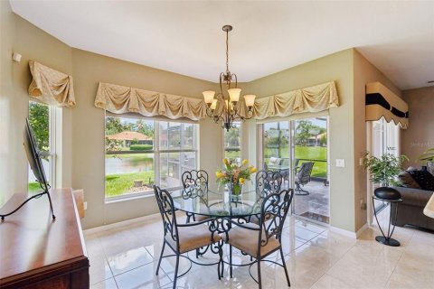 House in Kissimmee, Florida 2 bedrooms, 138.52 sq.m. № 2138280 - photo 13