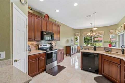 House in Kissimmee, Florida 2 bedrooms, 138.52 sq.m. № 2138280 - photo 9