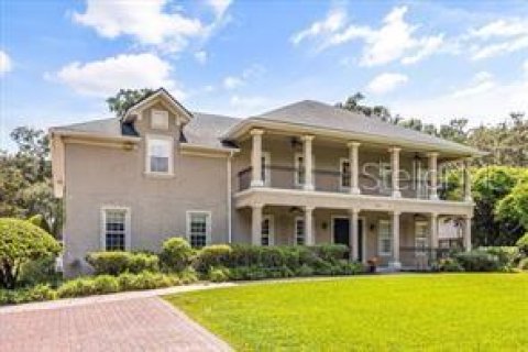 House in Apopka, Florida 5 bedrooms, 477.15 sq.m. № 2105835