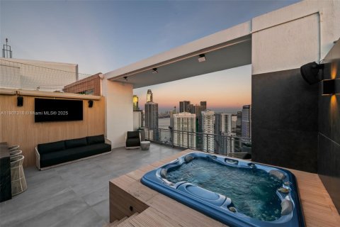 Copropriété à vendre à Miami, Floride: 3 chambres, 208.66 m2 № 1970271 - photo 1