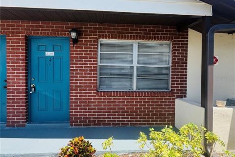 House in Clearwater, Florida 1 bedroom, 55.09 sq.m. № 2218134