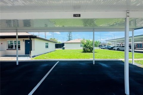 House in Clearwater, Florida 1 bedroom, 55.09 sq.m. № 2218134 - photo 29