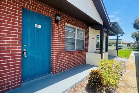 House in Clearwater, Florida 1 bedroom, 55.09 sq.m. № 2218134 - photo 3