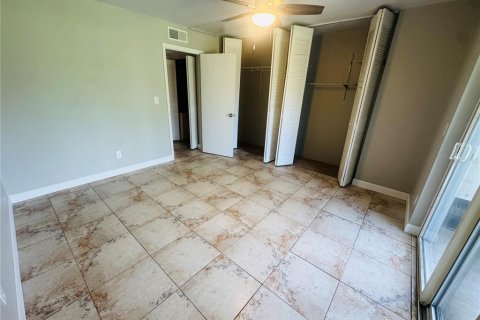 House in Clearwater, Florida 1 bedroom, 55.09 sq.m. № 2218134 - photo 23