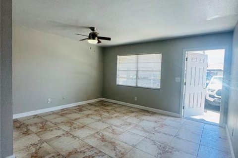 House in Clearwater, Florida 1 bedroom, 55.09 sq.m. № 2218134 - photo 6