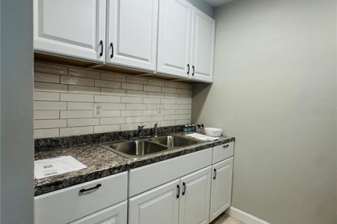 House in Clearwater, Florida 1 bedroom, 55.09 sq.m. № 2218134 - photo 14