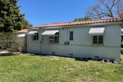 Купить виллу или дом в Майами-Шорс, Флорида 3 спальни, 95.88м2, № 2050922 - фото 2