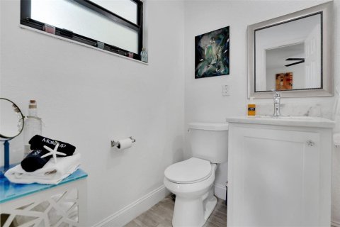 Casa en alquiler en Tampa, Florida, 4 dormitorios, 137.5 m2 № 2199506 - foto 11