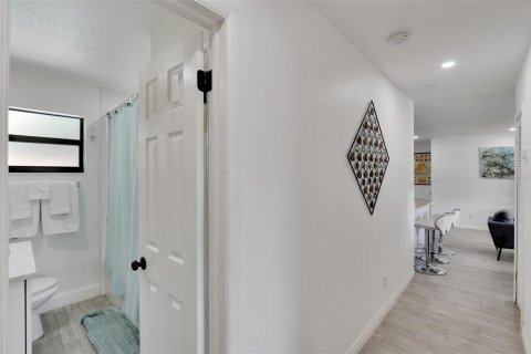 Casa en alquiler en Tampa, Florida, 4 dormitorios, 137.5 m2 № 2199506 - foto 26