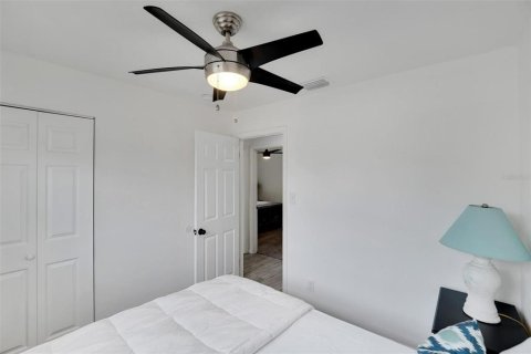Casa en alquiler en Tampa, Florida, 4 dormitorios, 137.5 m2 № 2199506 - foto 28